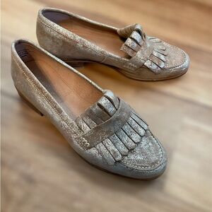 Metalic and tan Seychelles loafers
